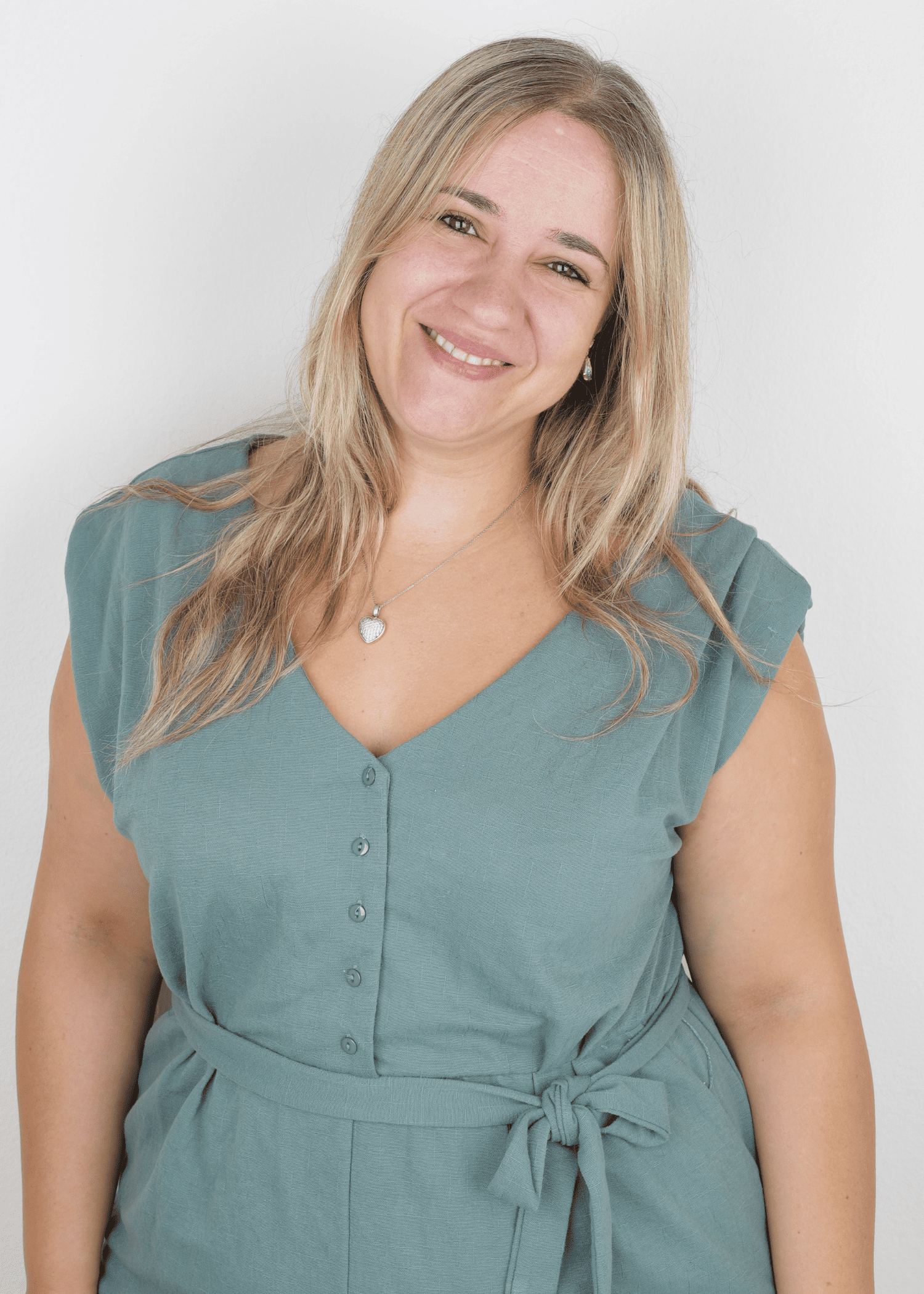 confident-carina-assistente dentária Carina Taborda
